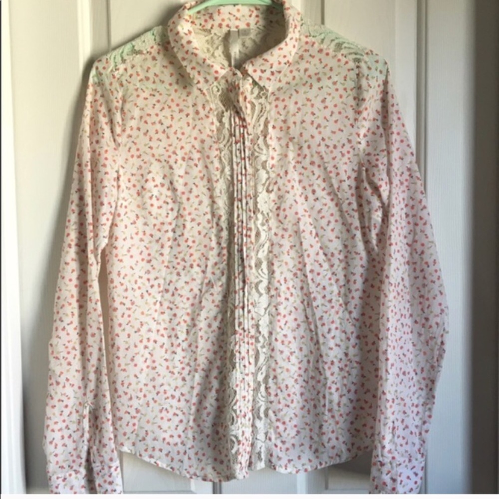 Lauren Conrad long sleeve flower top
